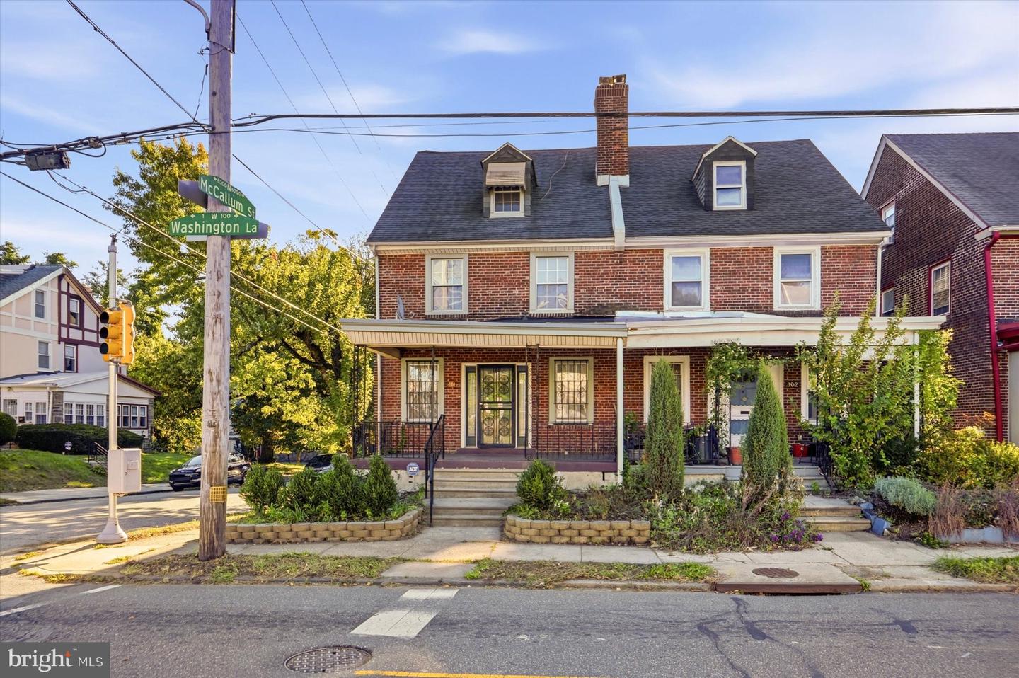 100 W Washington Ln — photo