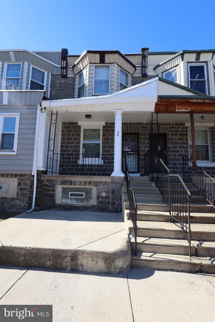 24 S Dewey St — photo