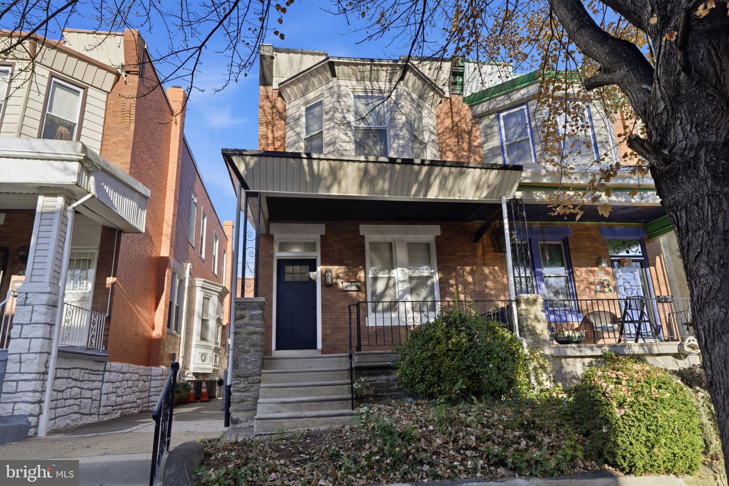95 W Washington Ln — photo