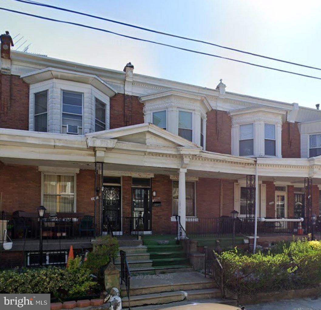 2330 W Tioga St — photo