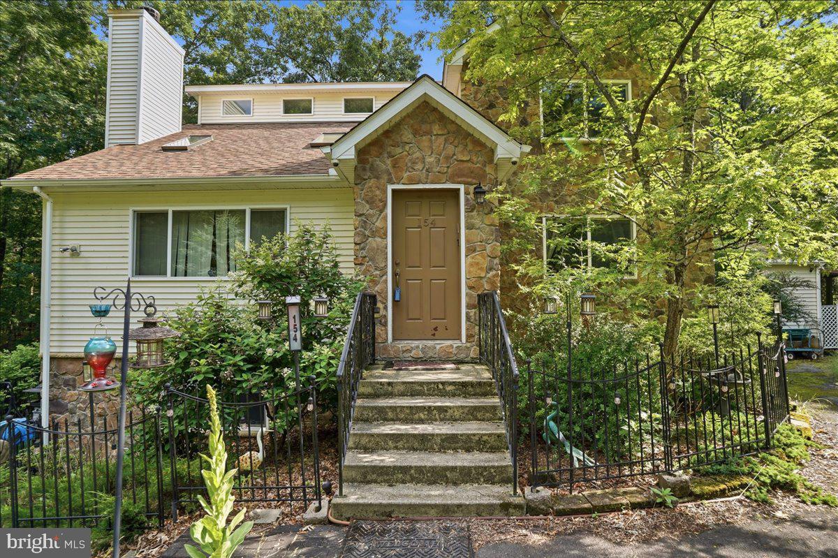 154 Forest Ridge Dr — photo