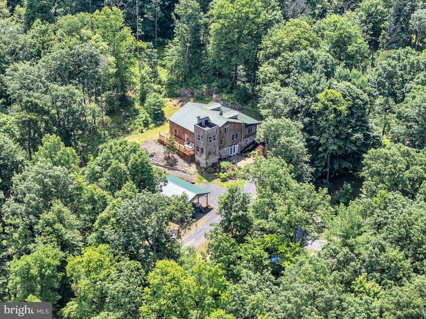 121 Ravine Ln — photo