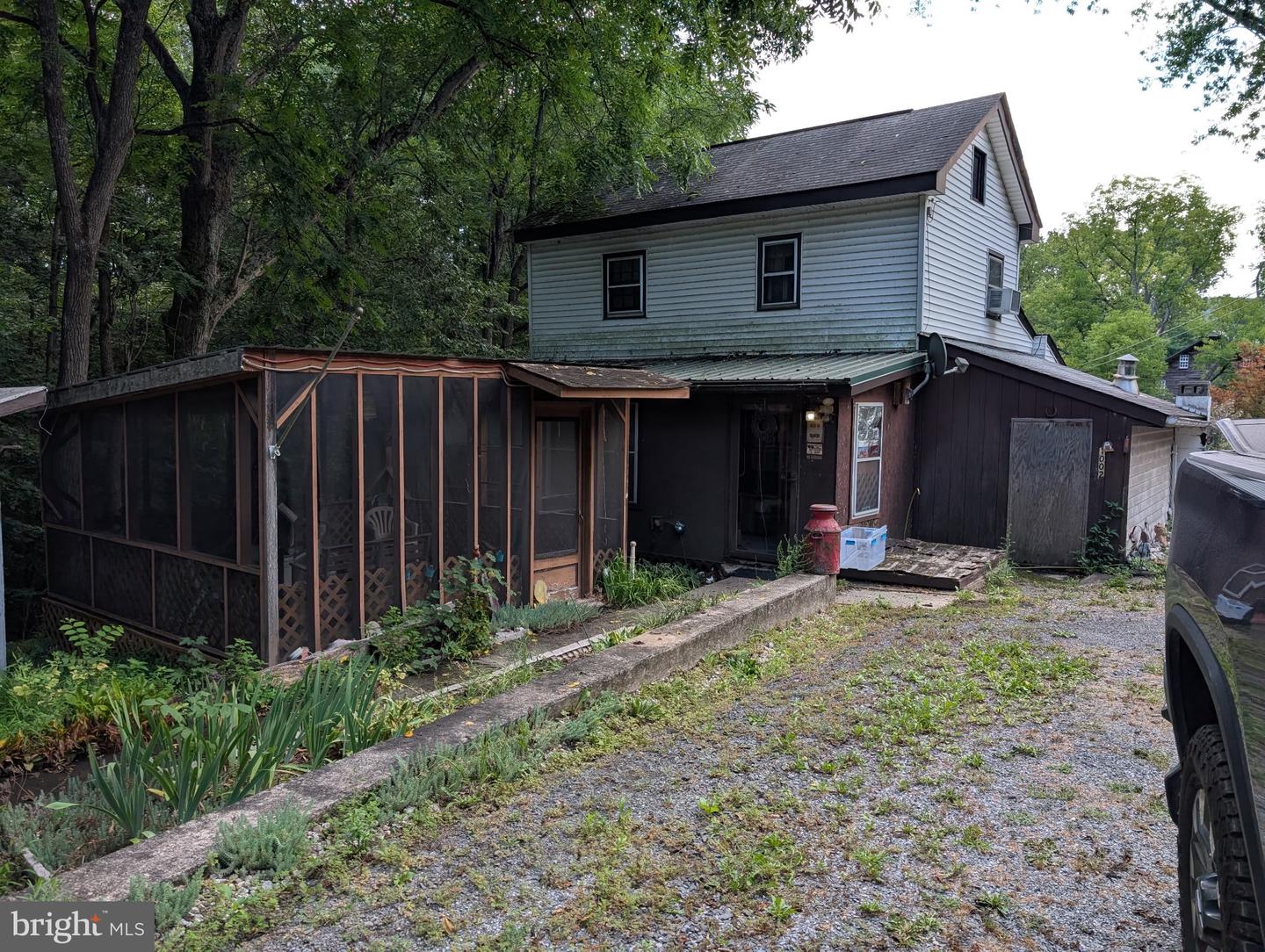 1002 Dellville Rd — photo