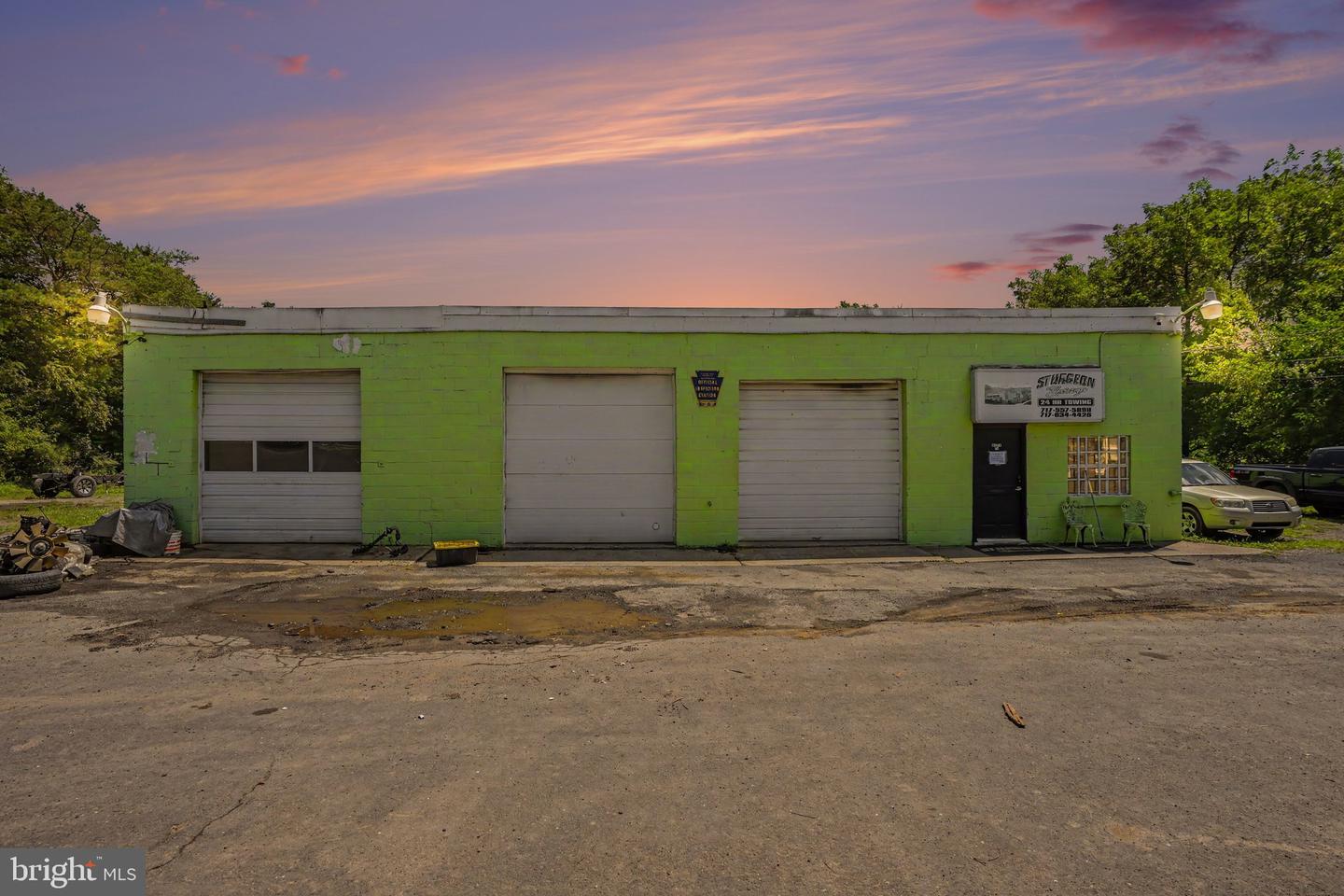 101 Paradise Rd — photo