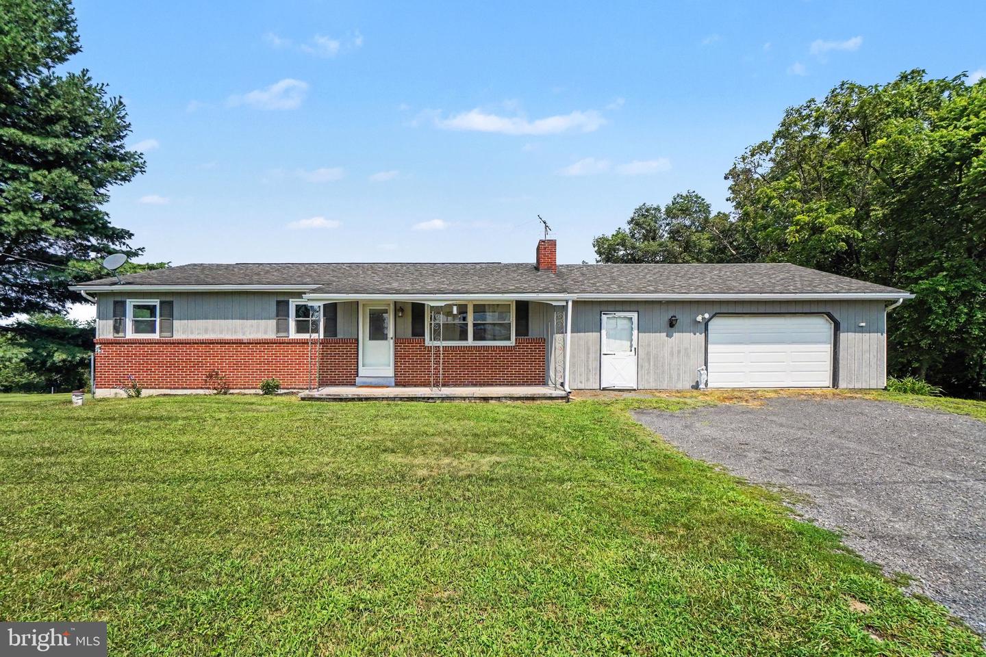 2612 Middle Ridge Road, Newport, PA 17074