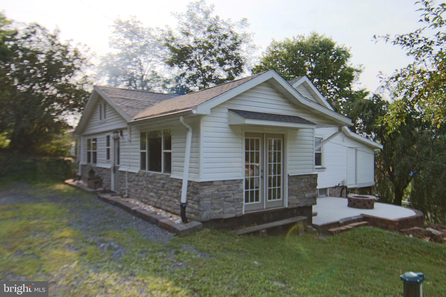 1035 State Rd — photo