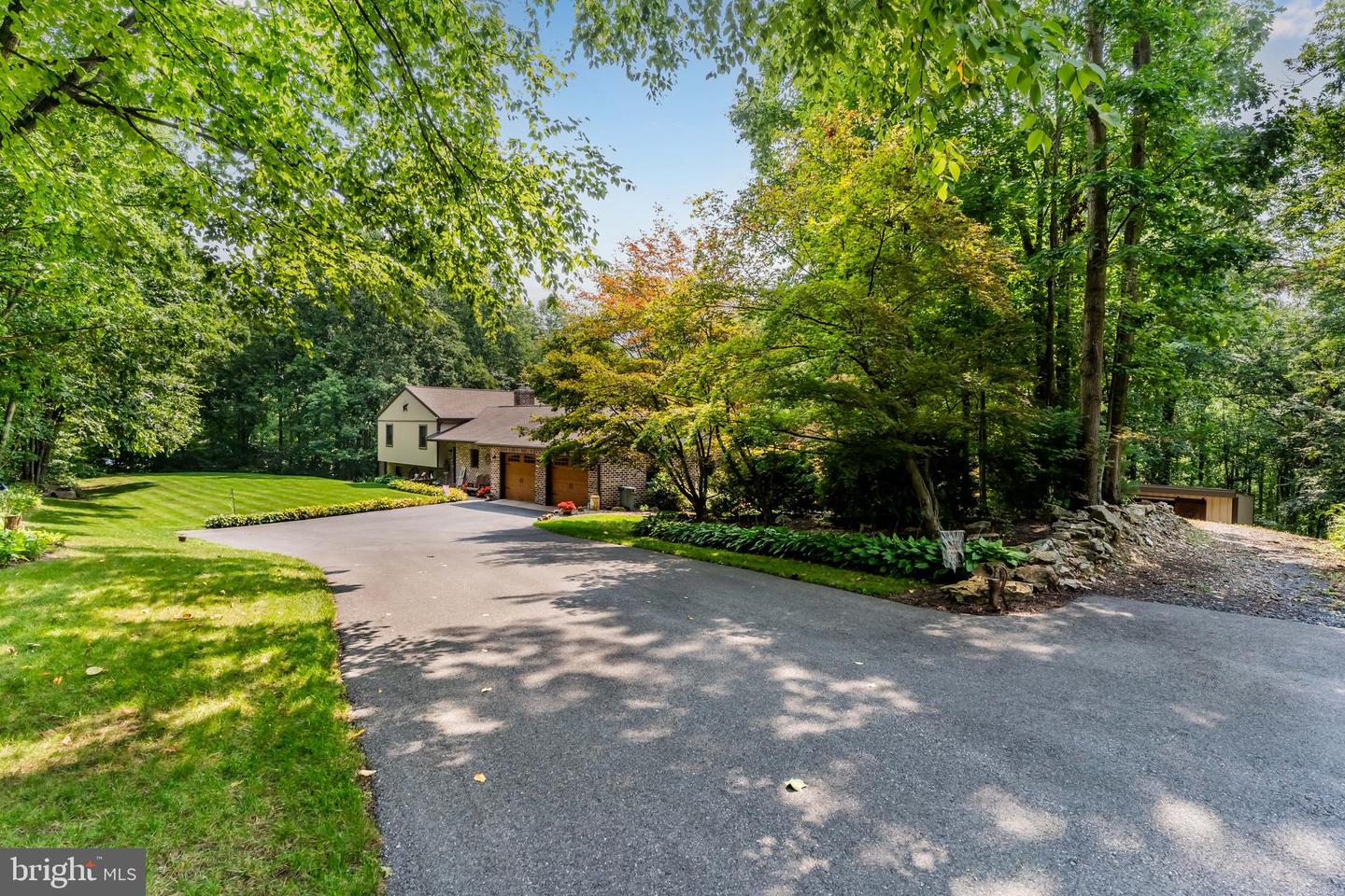 172 Tapeworm Road, New Bloomfield, PA 17068 — photo 2