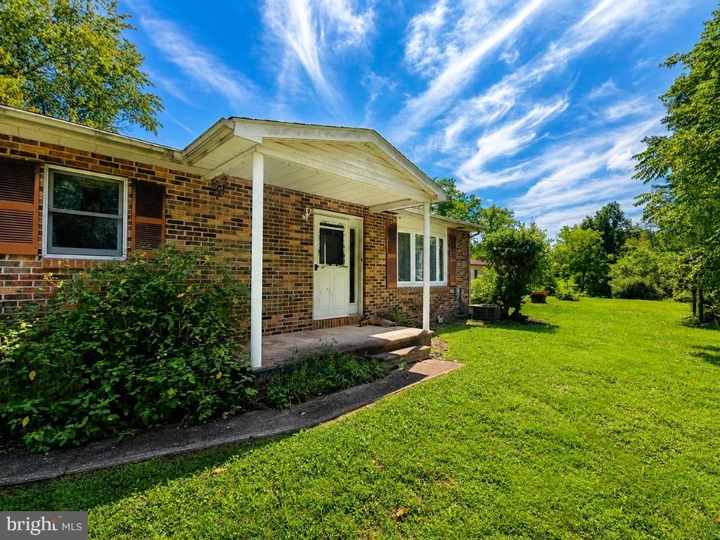 5 Peach Road, Liverpool, PA 17045 — photo 2