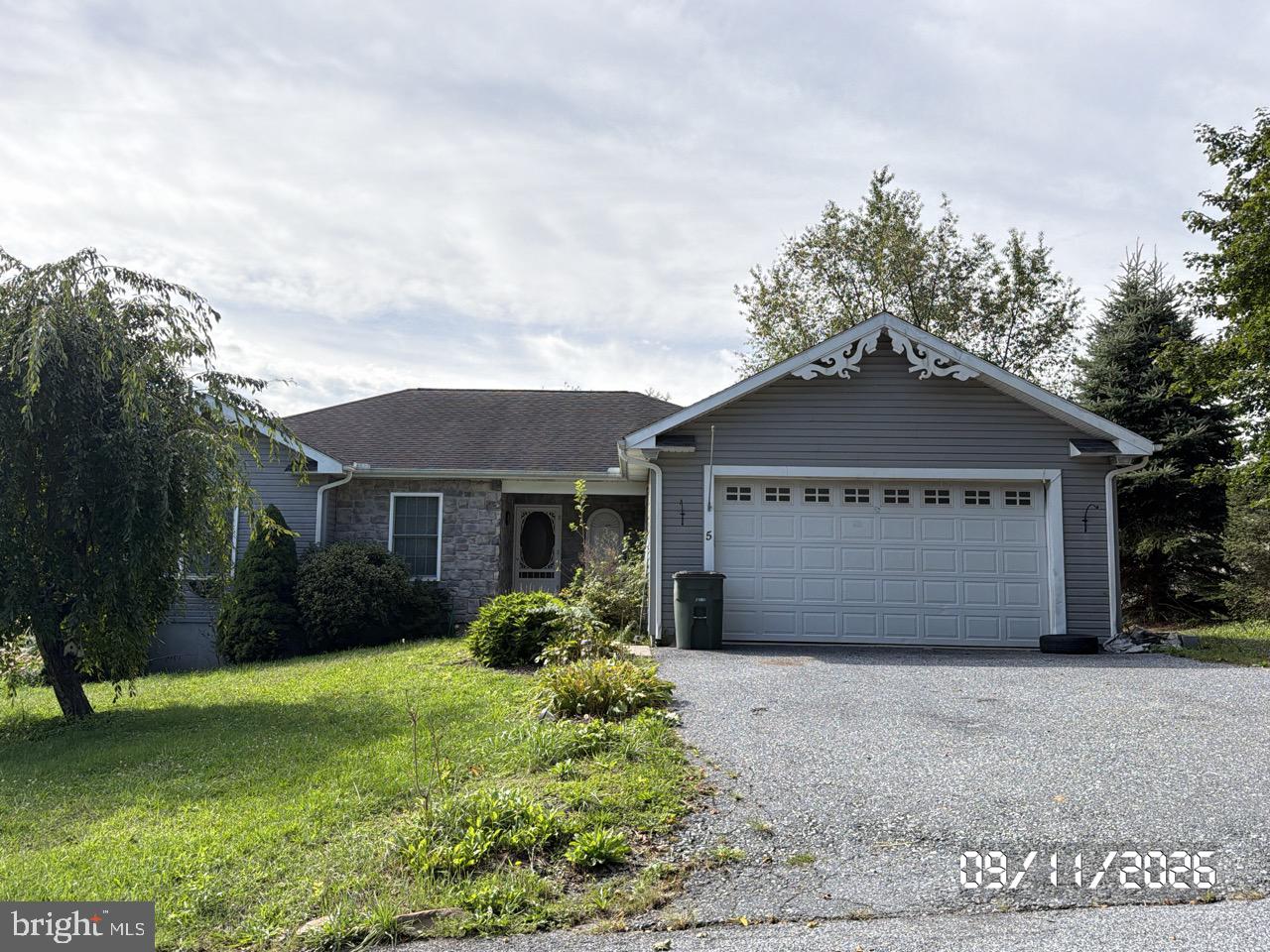 5 Brubeck Cir — photo