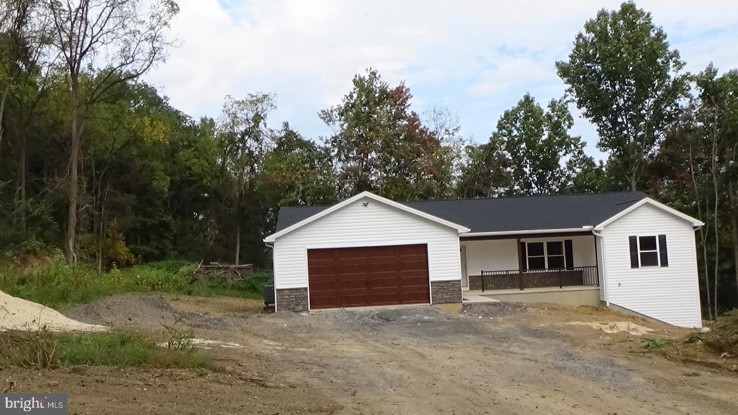 65 Eagle Ln — photo