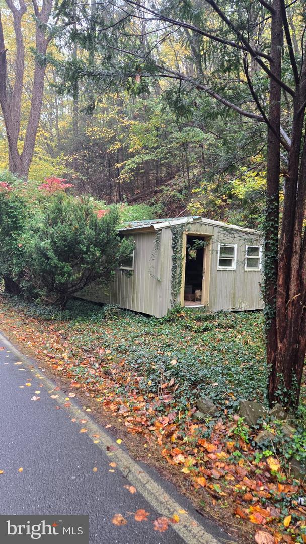255 Lambs Gap Rd — photo