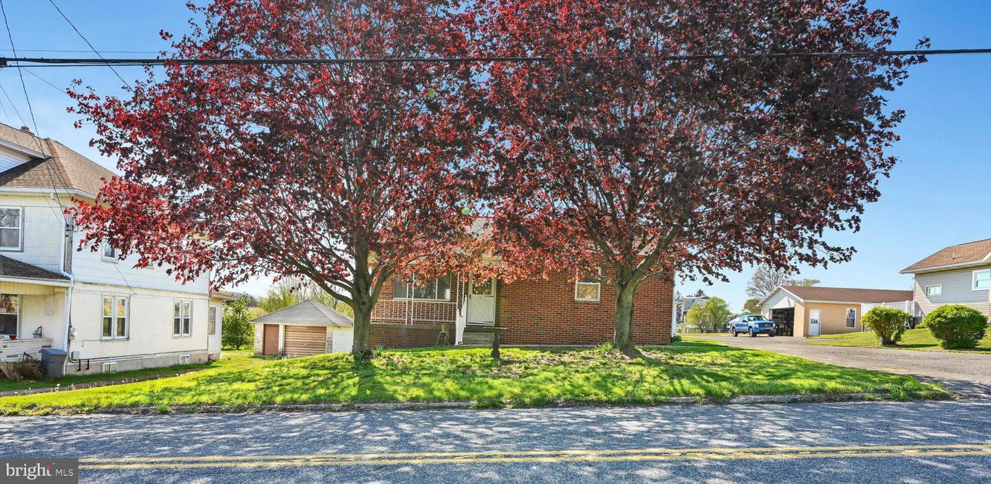 305 S Good Spring Road, Hegins, PA 17938