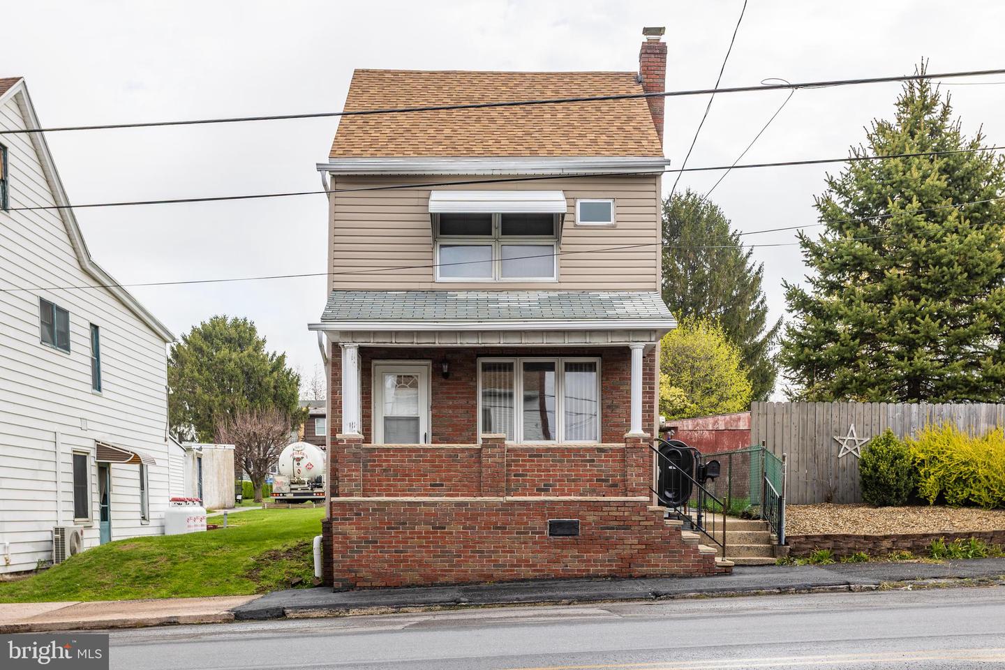 333 S Lehigh Ave — photo