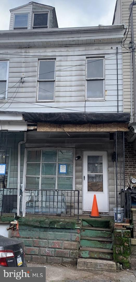 130 W Mahanoy St — photo
