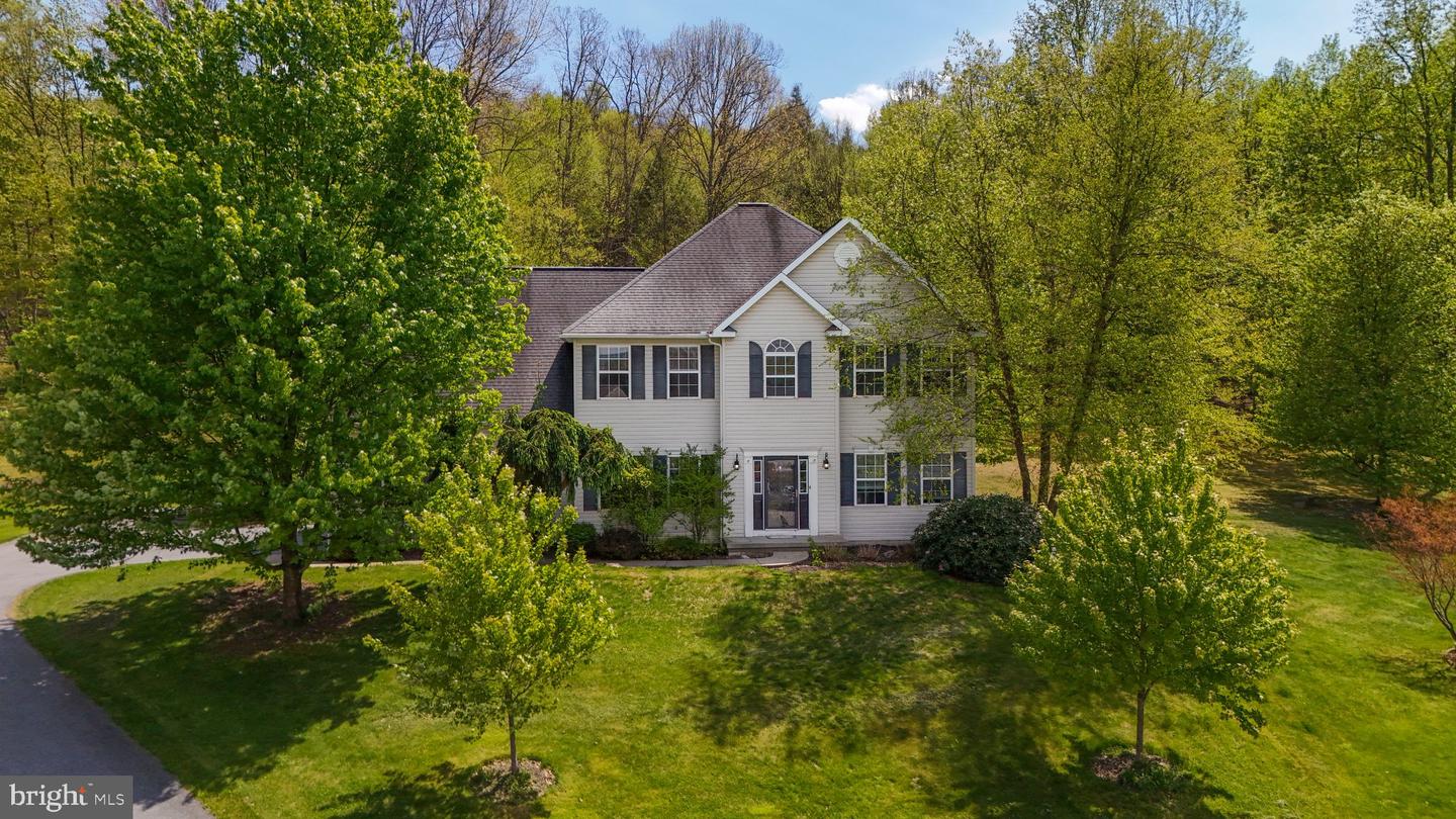 115 Holly Rd — photo