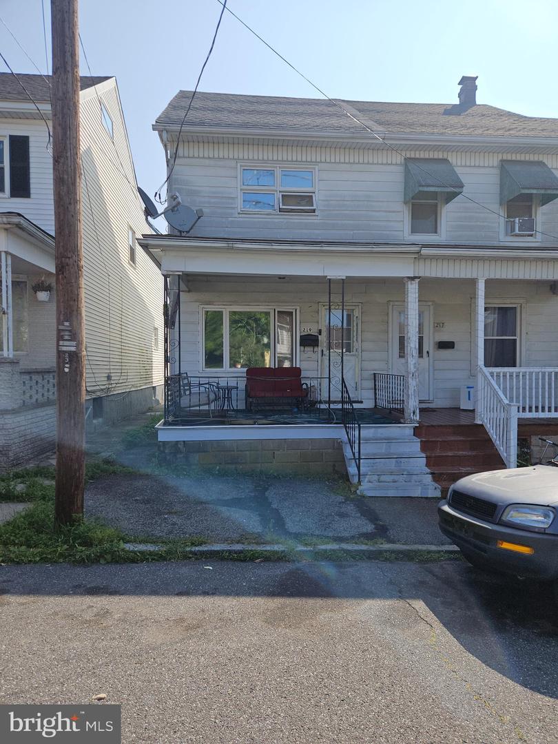 219 N Nice St — photo