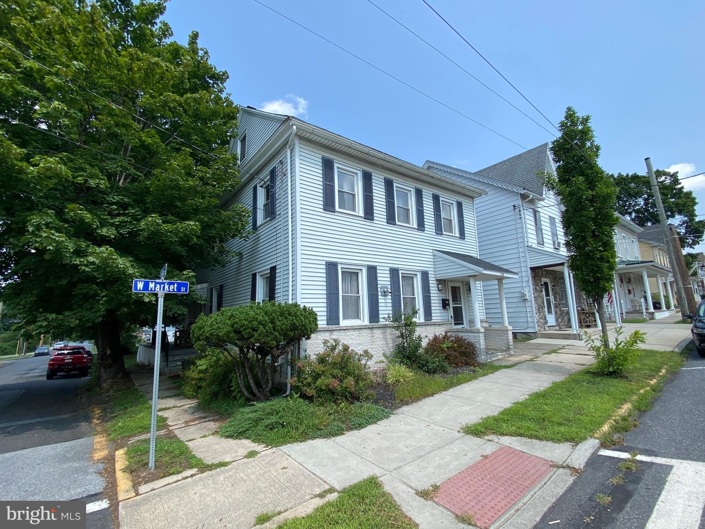 326 W Market St — photo