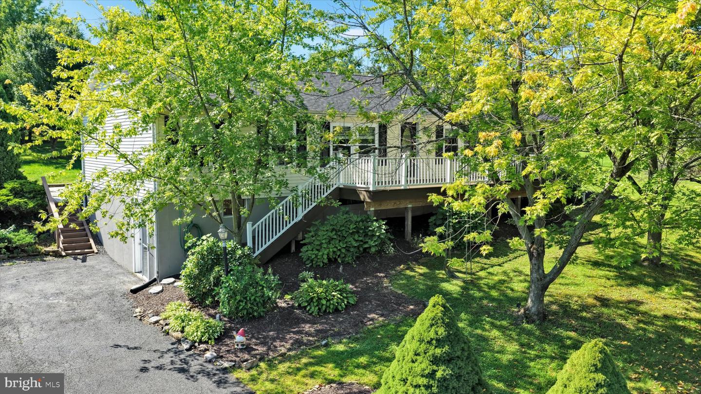 1290 Running Deer Dr — photo