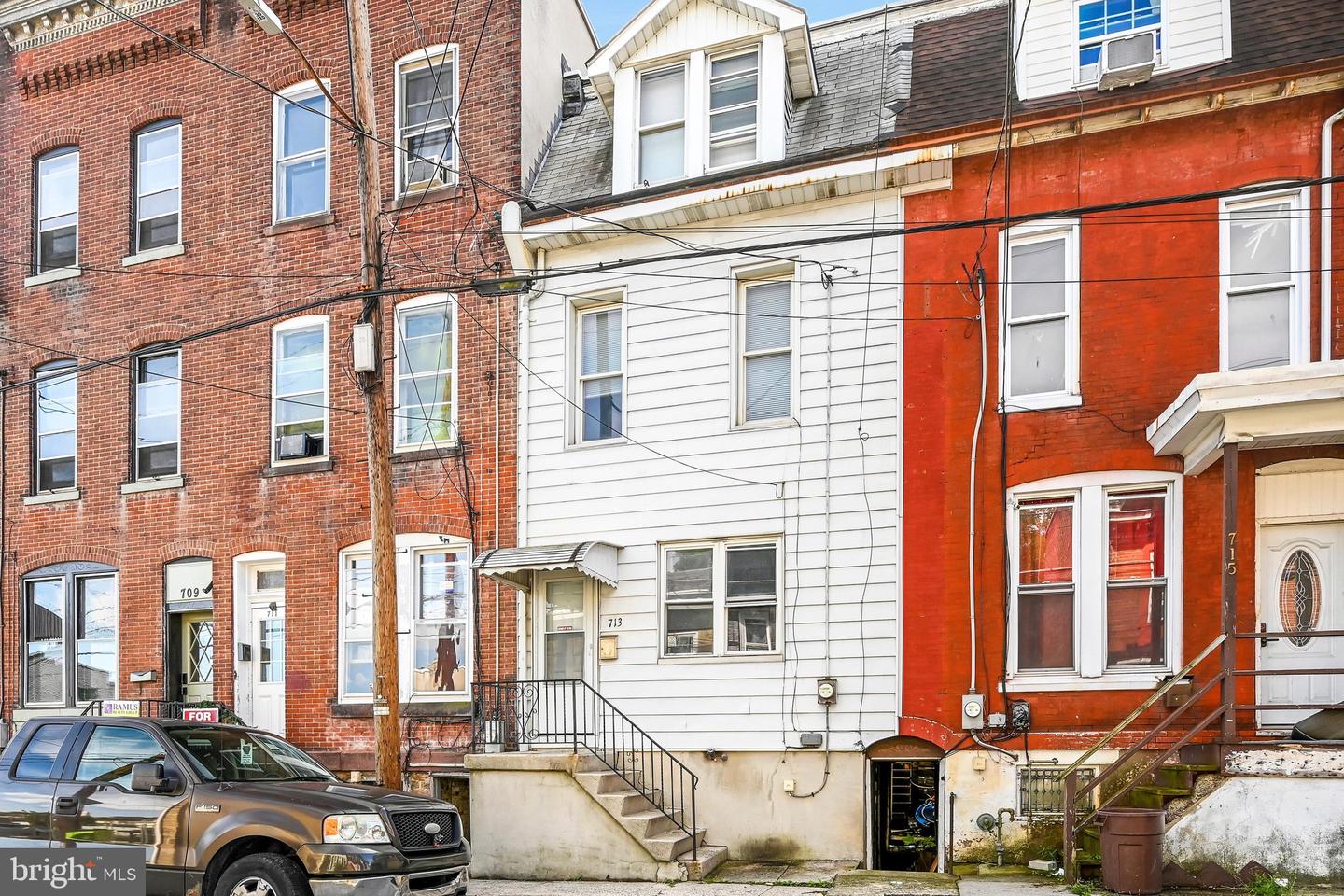 713 W Norwegian St — photo
