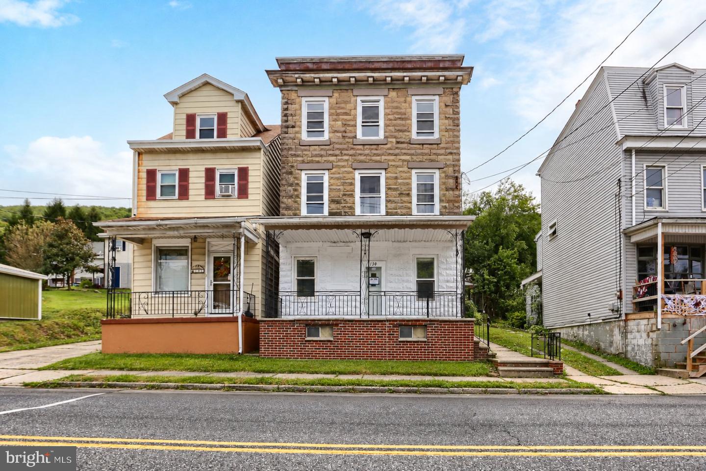 130 E Bacon St — photo