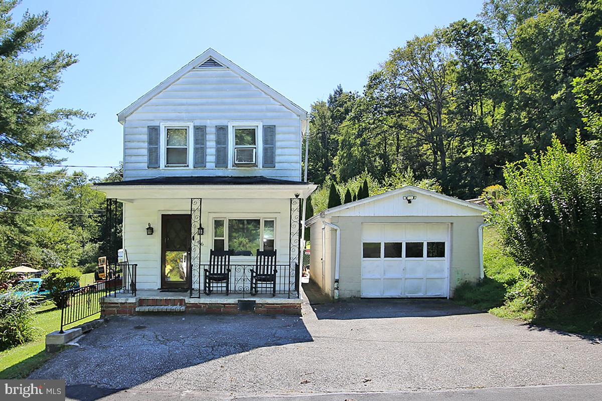 86 Caroline Ave — photo