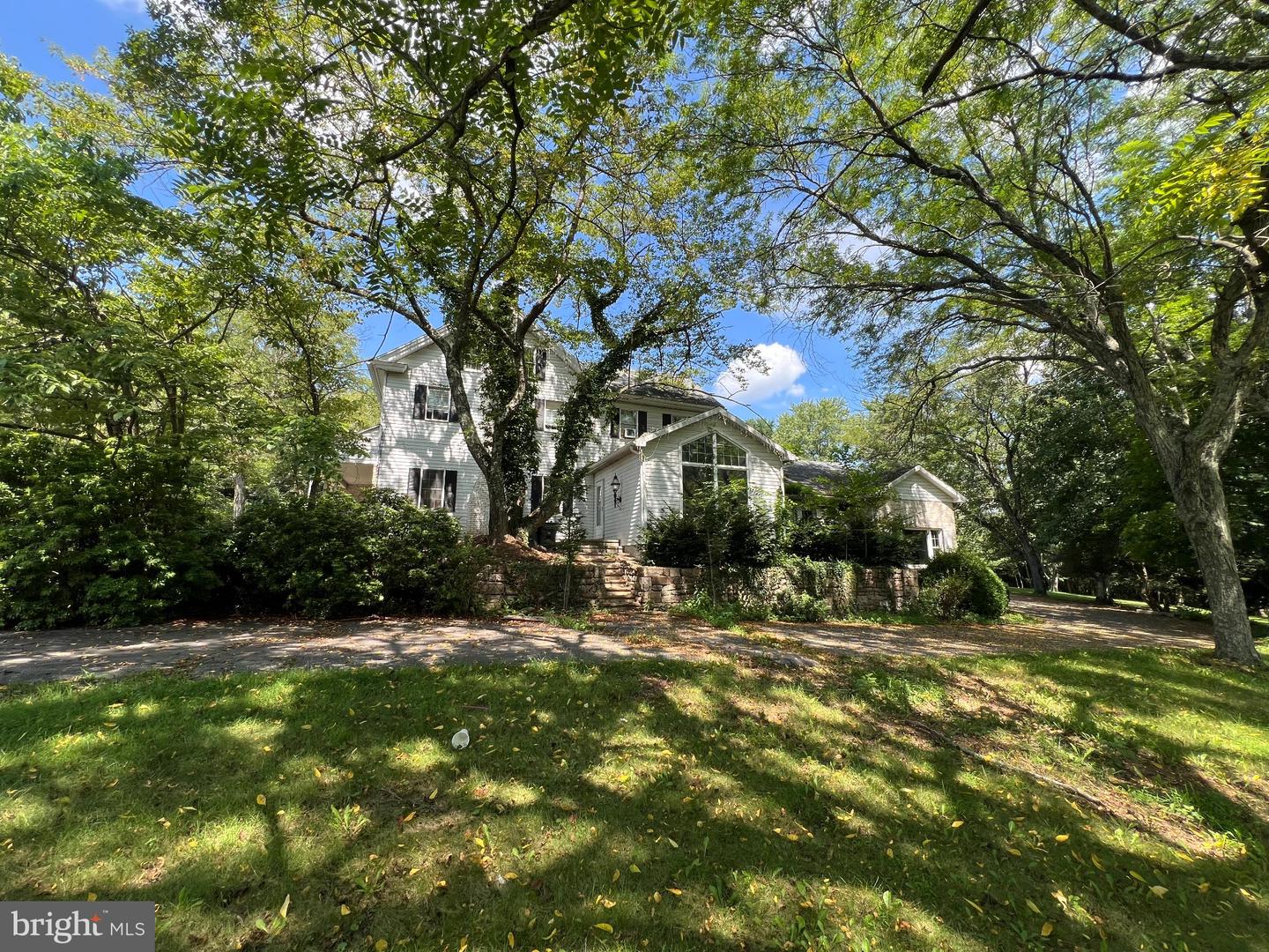 559 E Second Mountain Rd — photo
