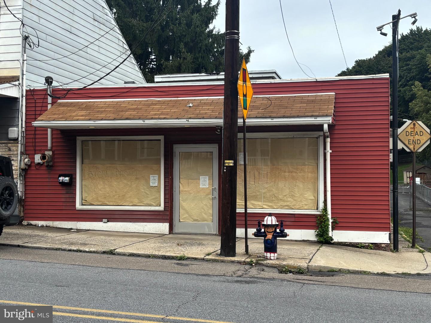 1100 W Market St — photo