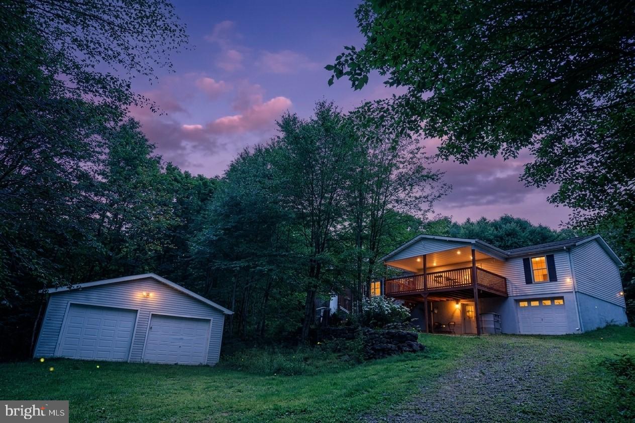 571 Barton Rd — photo