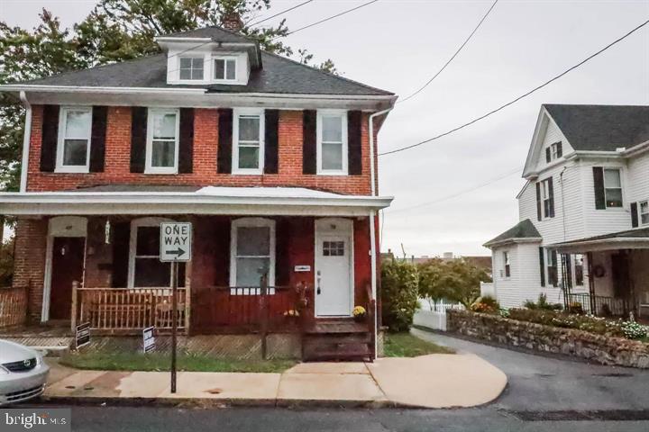 110 N Franklin St — photo