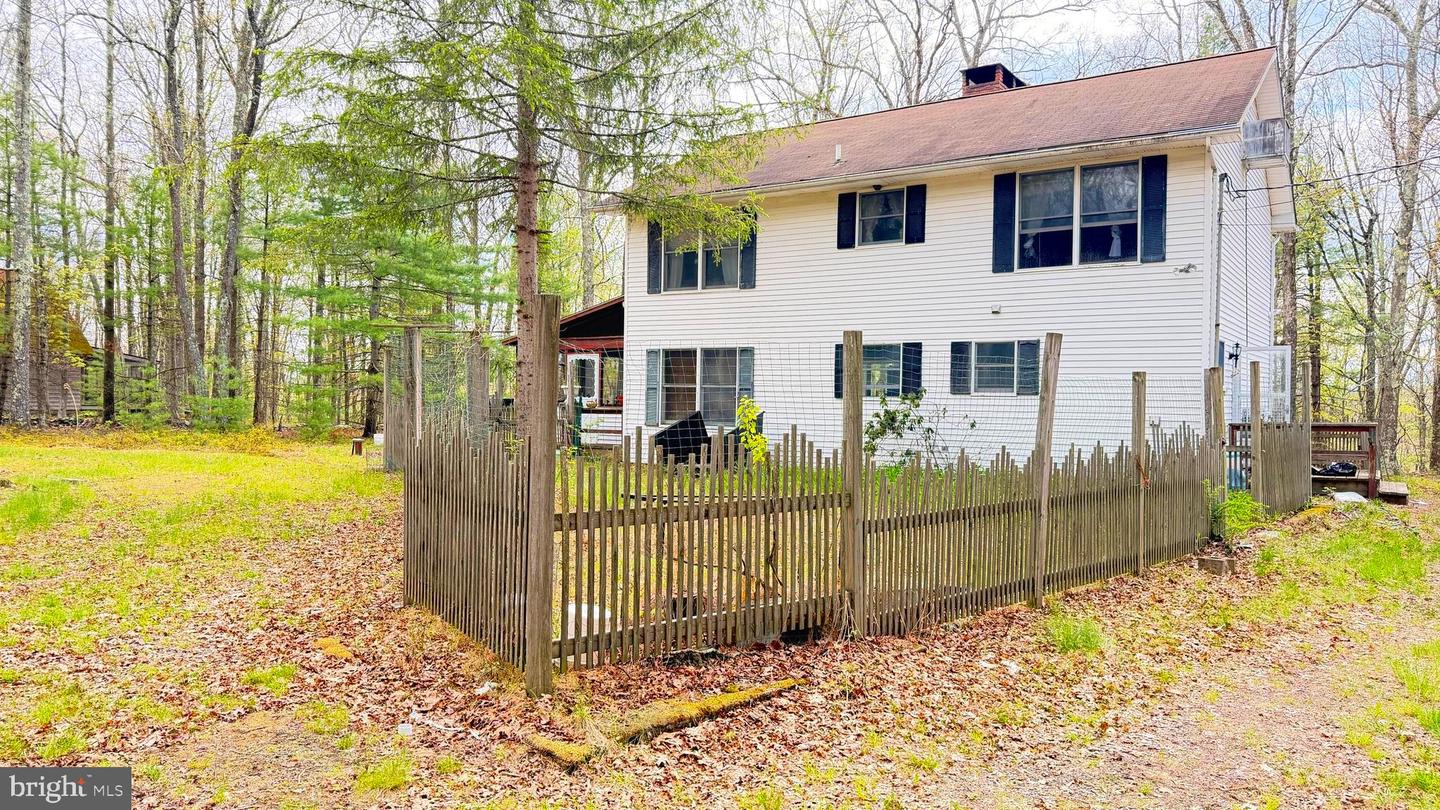 121 Ledgewood Dr — photo