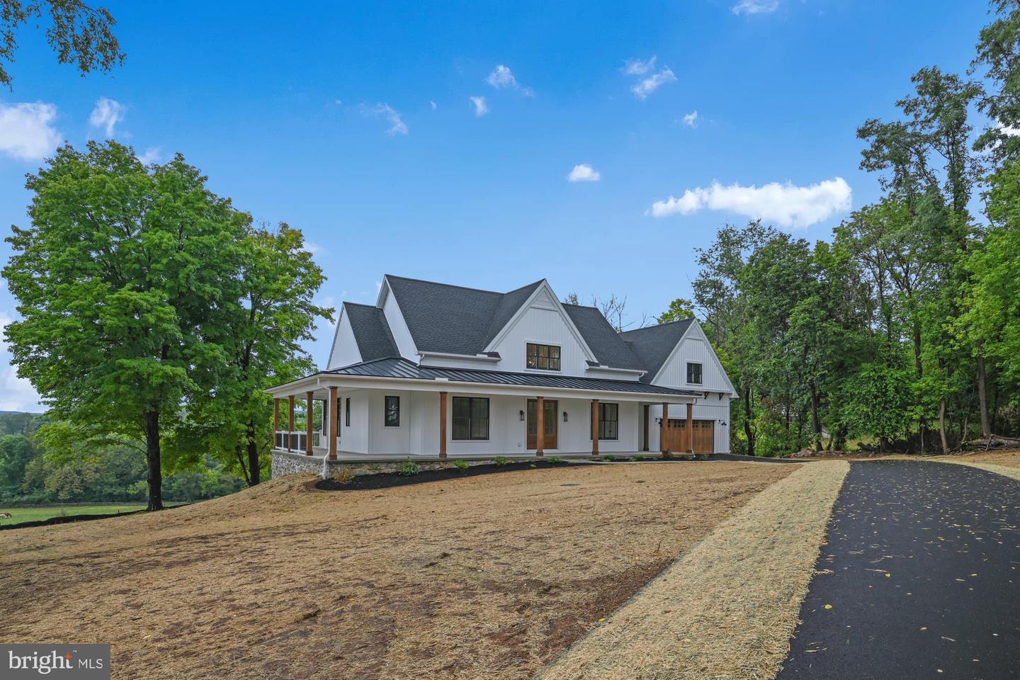 St. Michaels Model 540 Monocacy Trl — photo