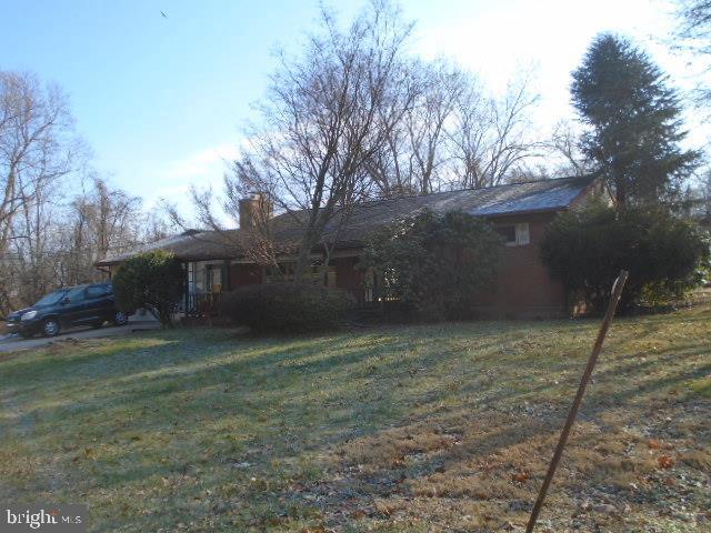 1105 Cartref Road, Etters, PA 17319
