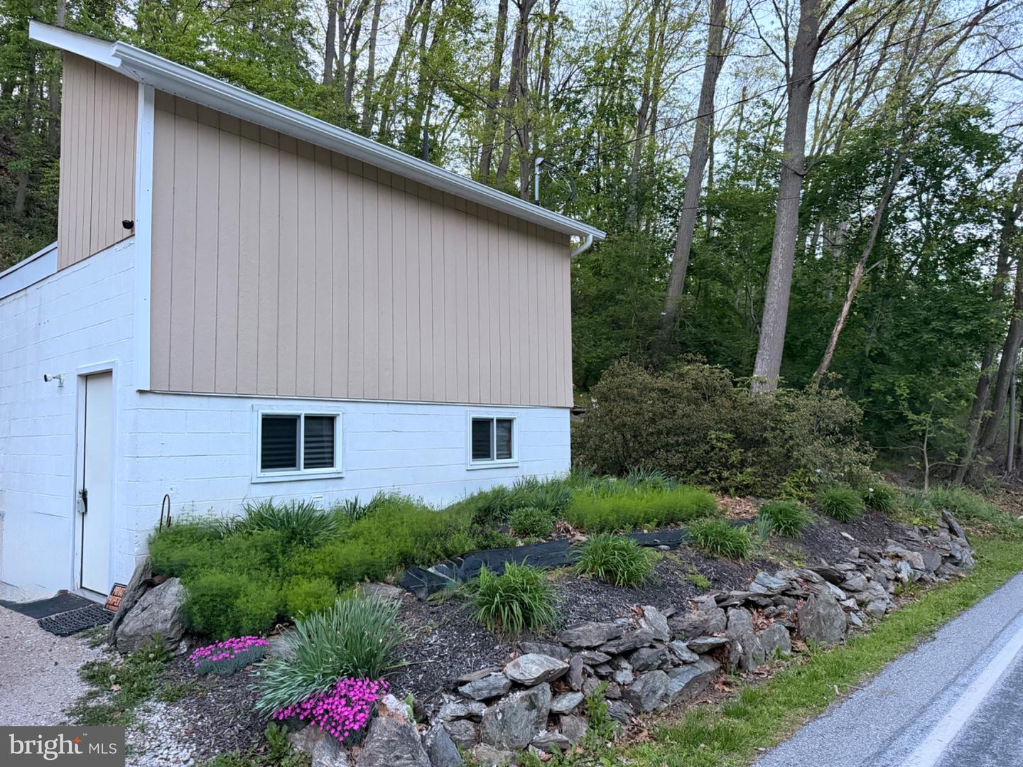 4312 Fissels Church Rd — photo