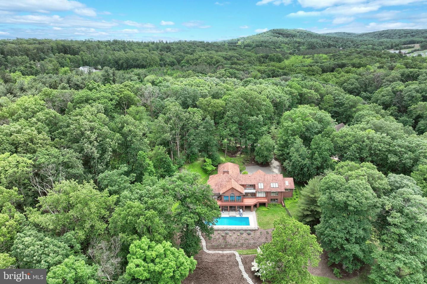 174 Springhouse Lane, Spring Grove, PA 17362