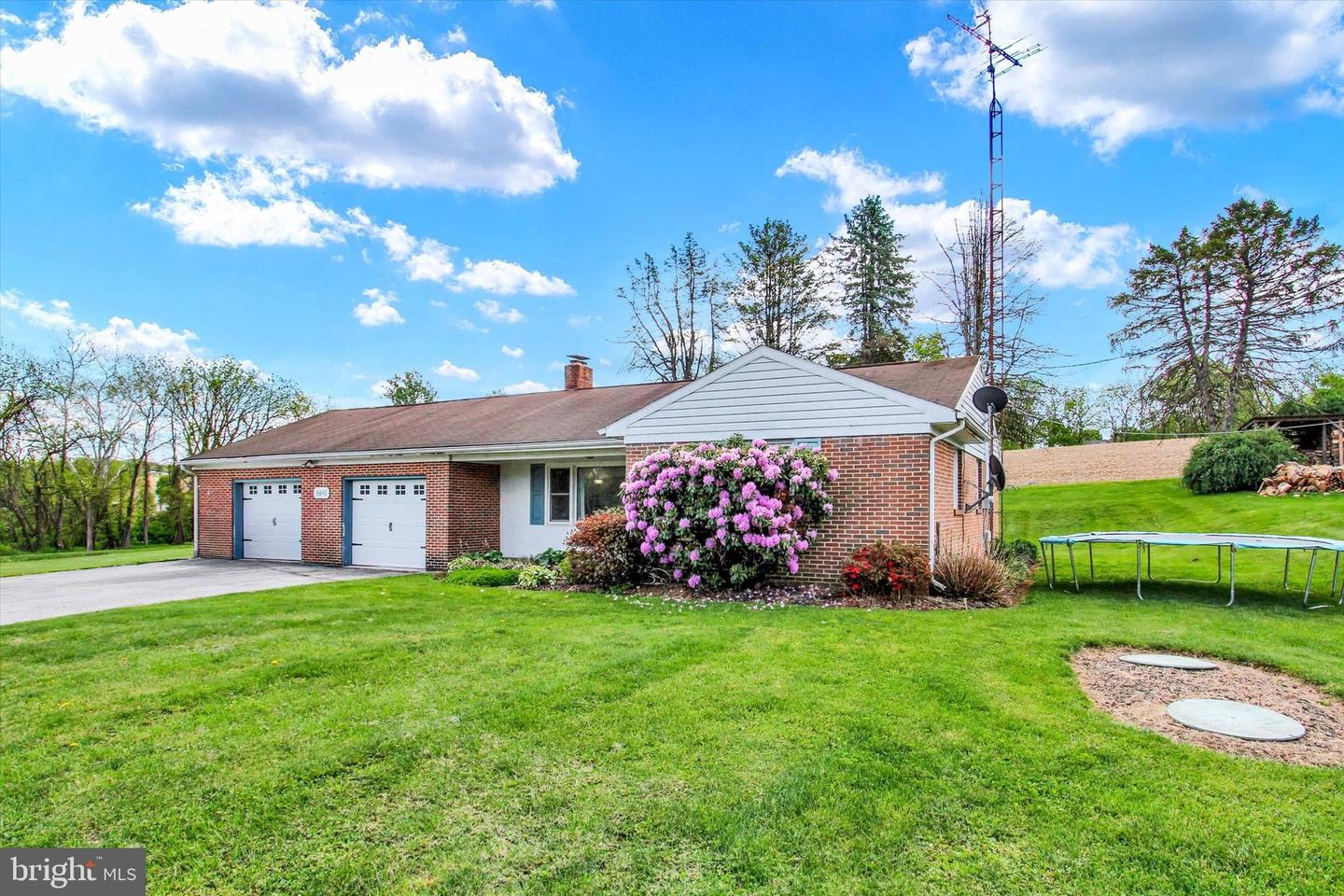 5840 York Road, Spring Grove, PA 17362 — photo 2