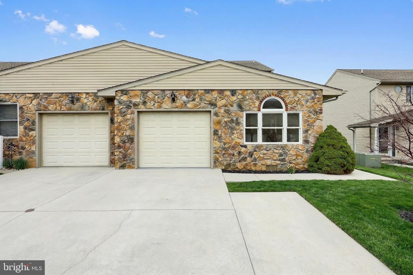 413 Springbrook Court, Hanover, PA 17331 — photo 3