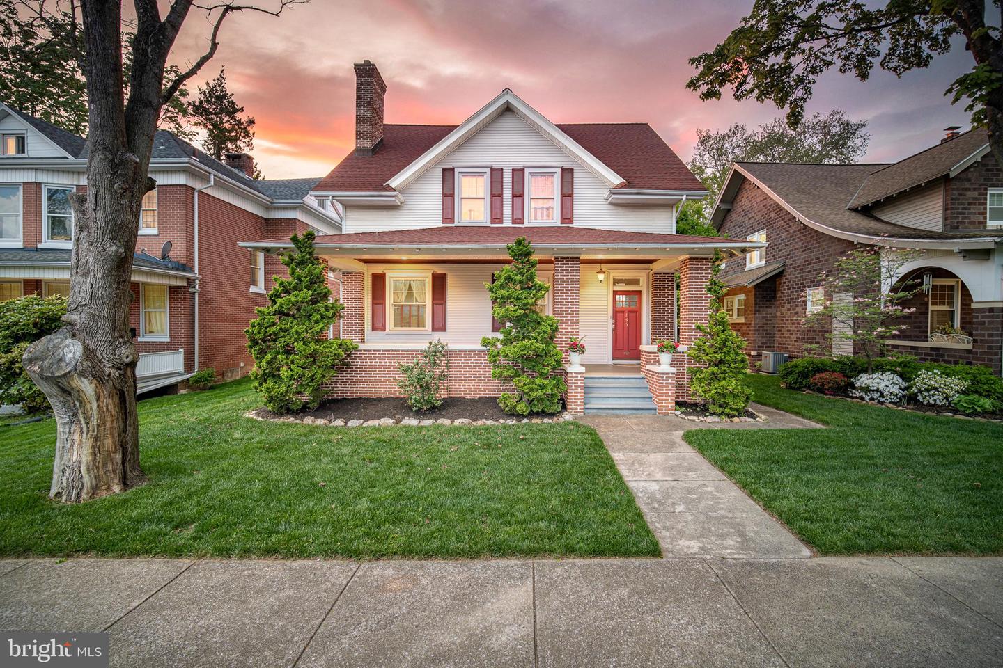 155 E Springettsbury Ave — photo