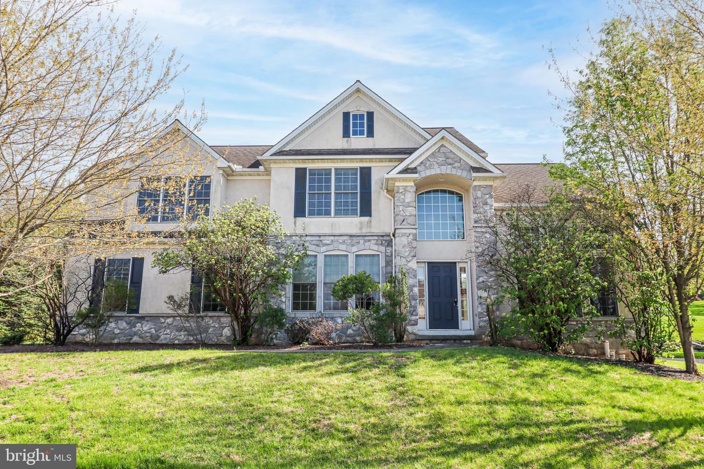 2730 Woodspring Dr — photo