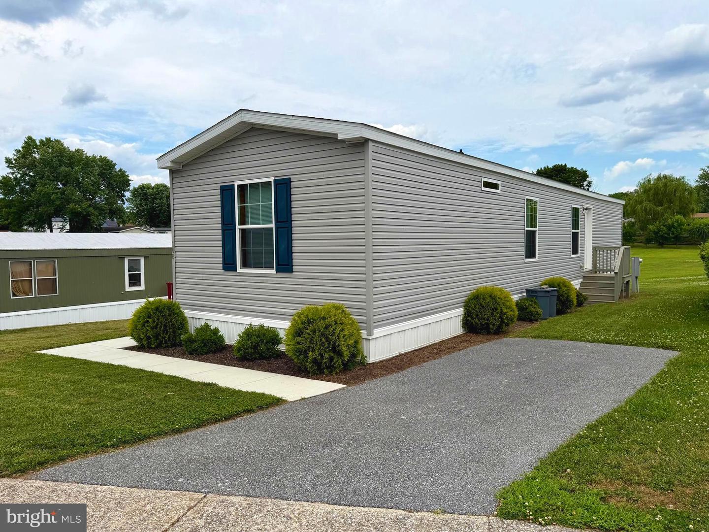 108 Beechwood Dr — photo