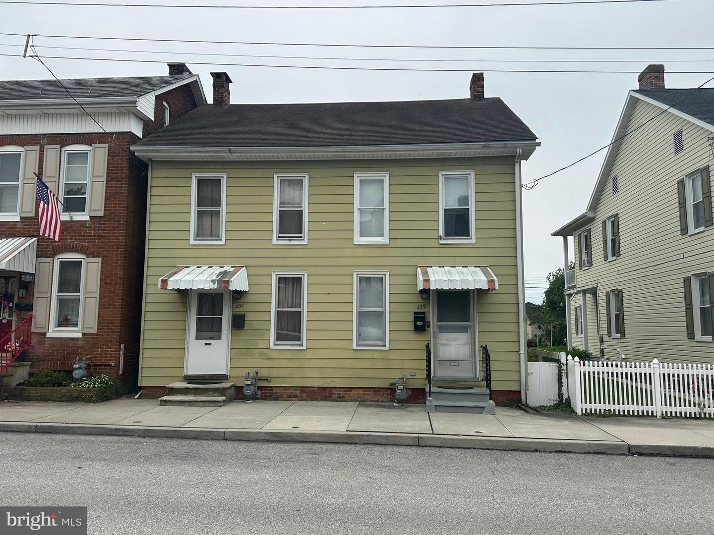 229 Locust St — photo