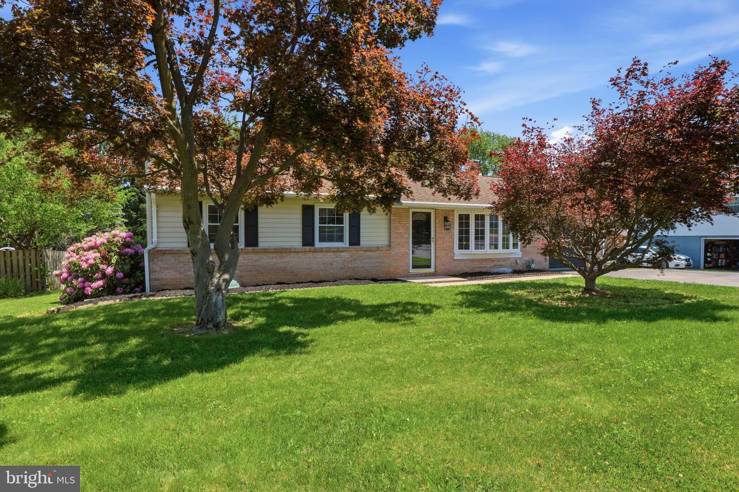 1825 POWDER MILL ROAD, YORK PA 17402 — photo 3