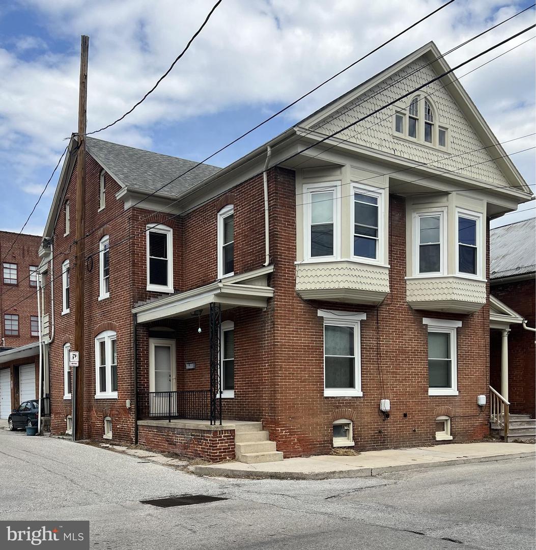 17 W Park Ave — photo