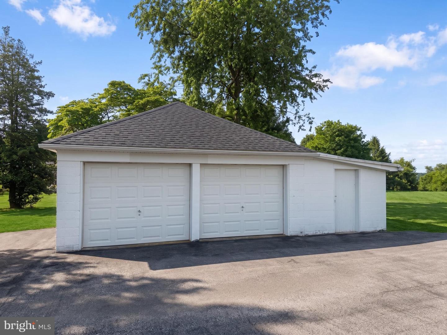 1214 Roths Church Road, Spring Grove, PA 17362 — photo 3