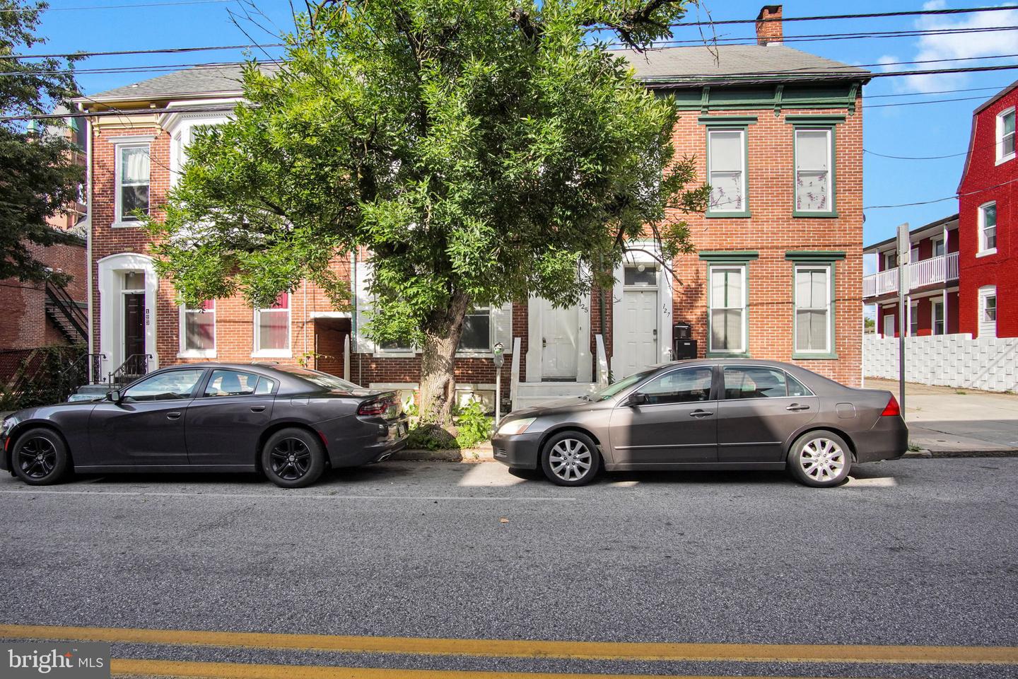 125 S Pershing Ave — photo