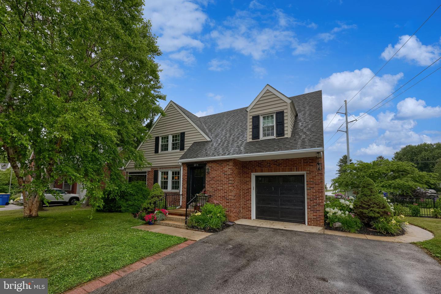 1073 Southern Road, York, PA 17403 — photo 2