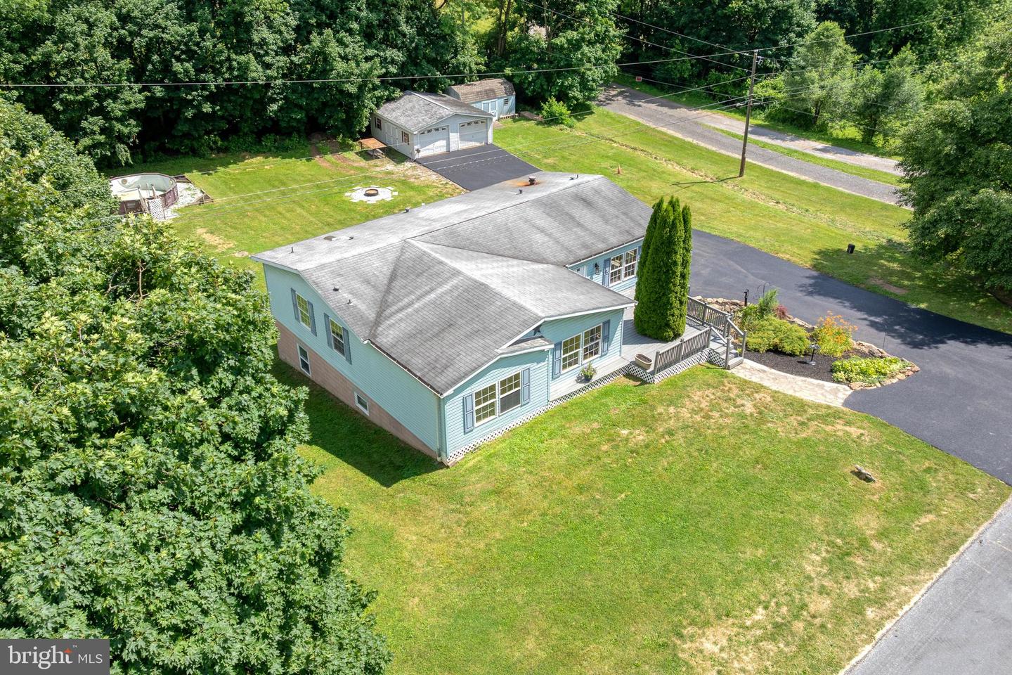 69 Gilbert Road, Red Lion, PA 17356