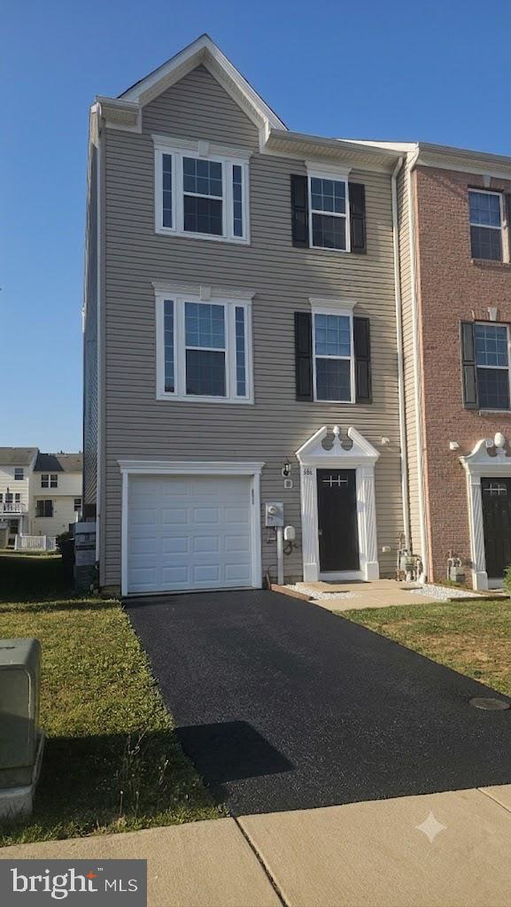 806 Blossom Dr — photo