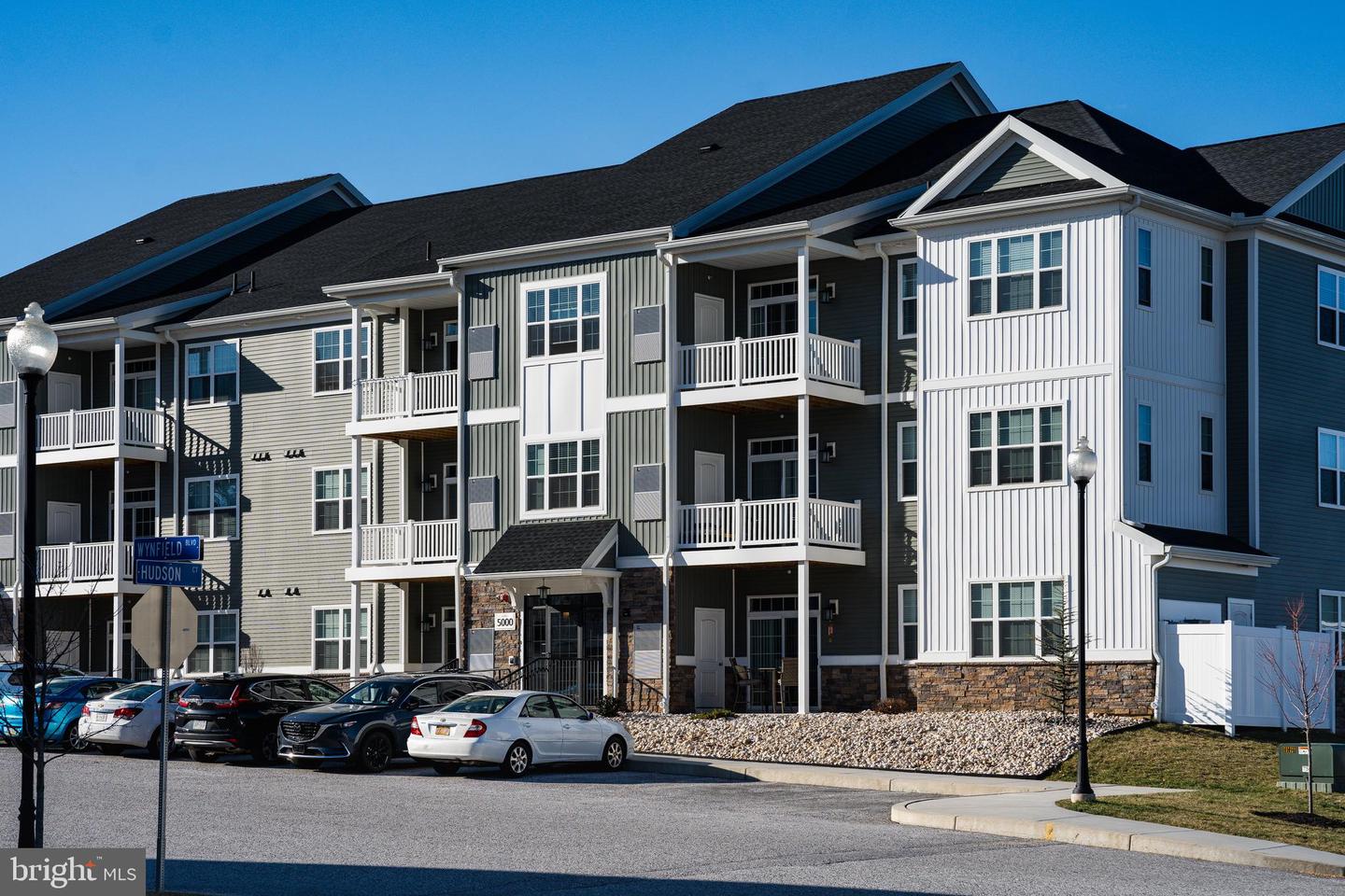 1008 Admiral Lane #201 — photo