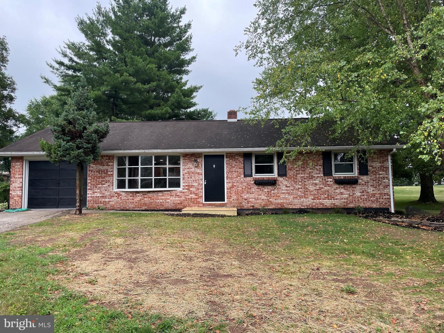 190 Mountain View Dr — photo