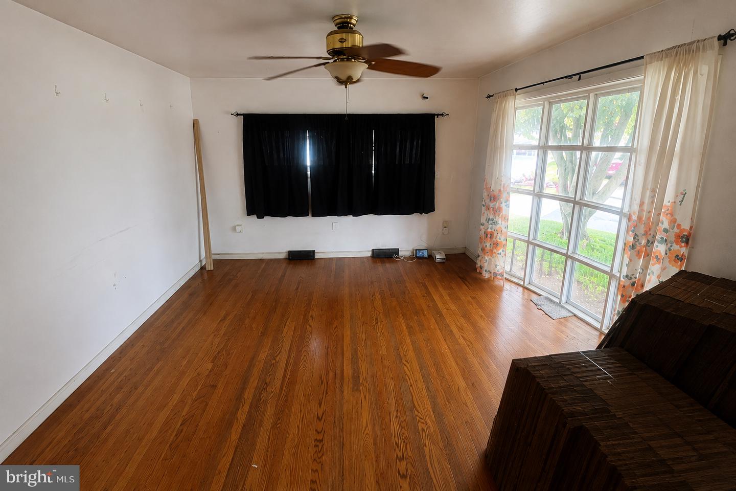 2070 Sandalwood Ct — photo
